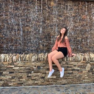 Meet your Posher, Alexis